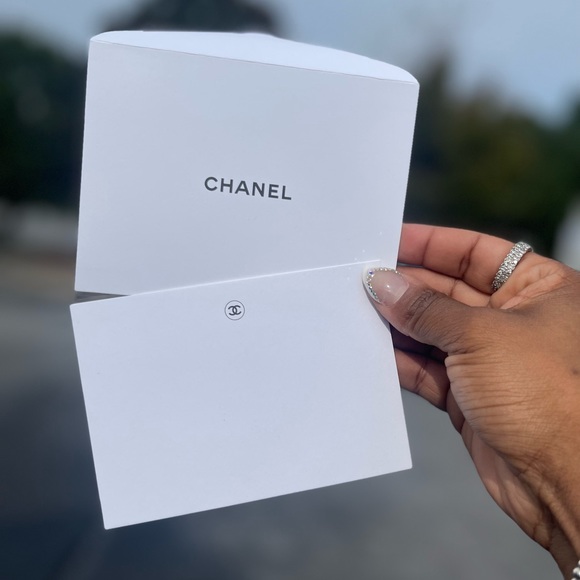 ✨ CHANEL ✨ Stunning Baguette Crystal CC Silver Brooch - Picture 3 of 9